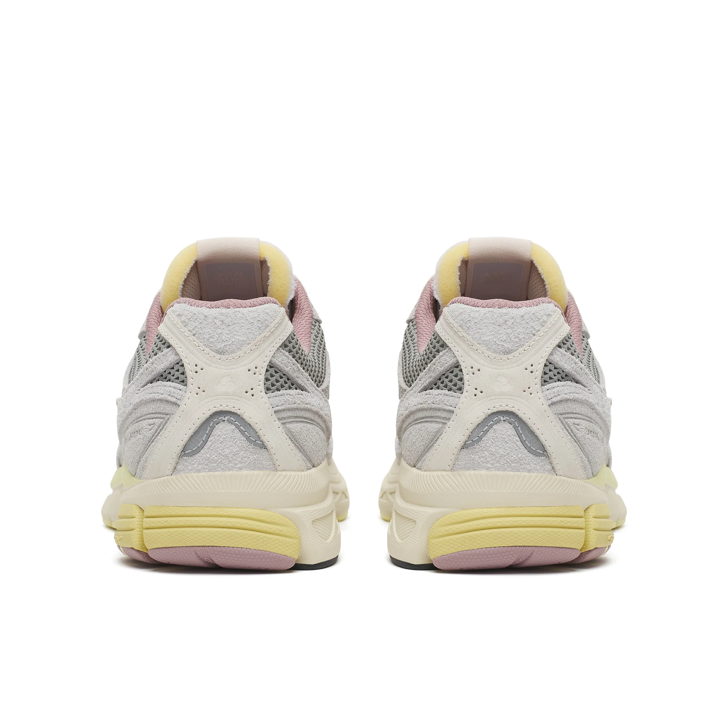 3sixteen x Saucony Guide v7.3s in Graphite - Image 5