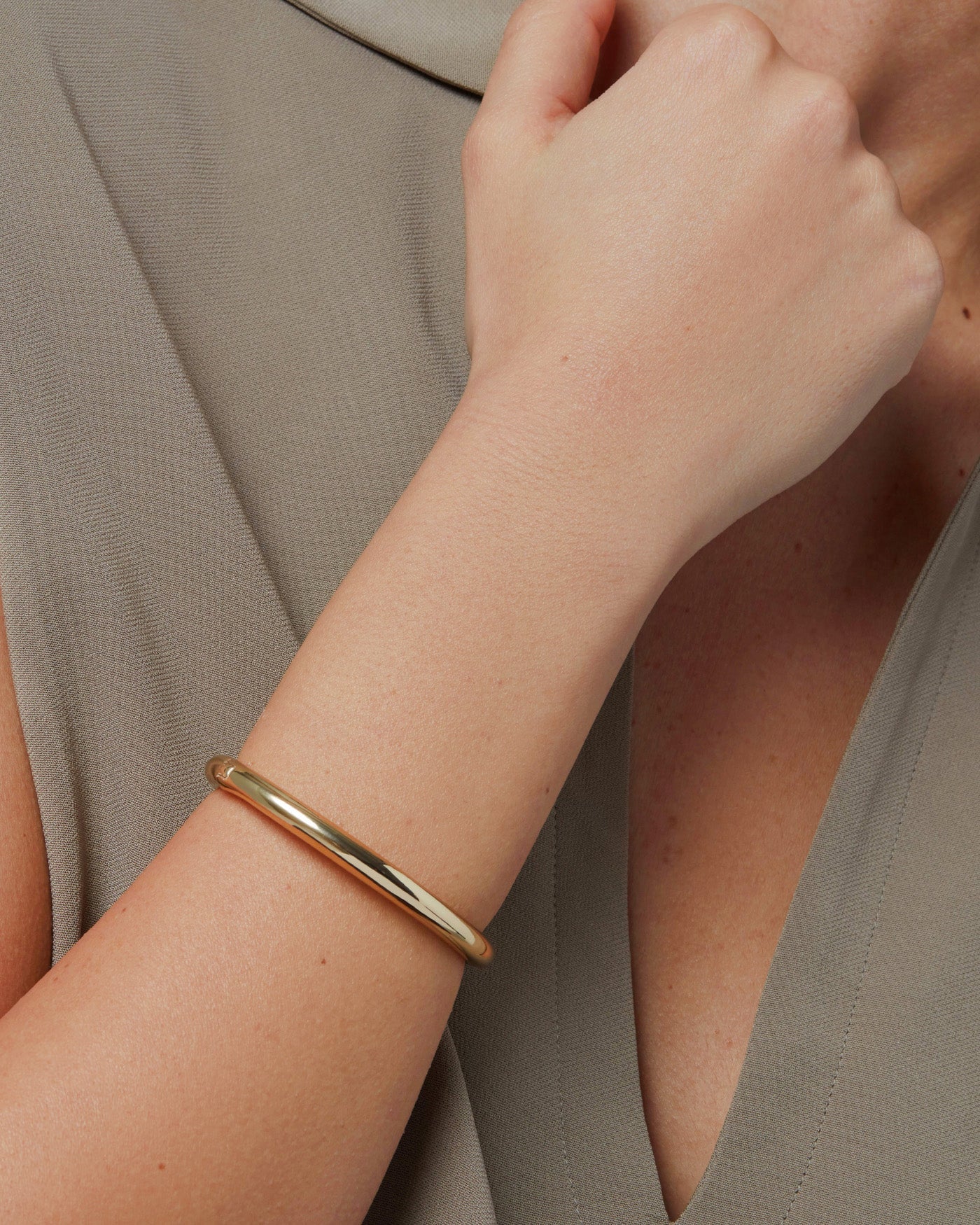 Gia Bangle in Gold - Image 2