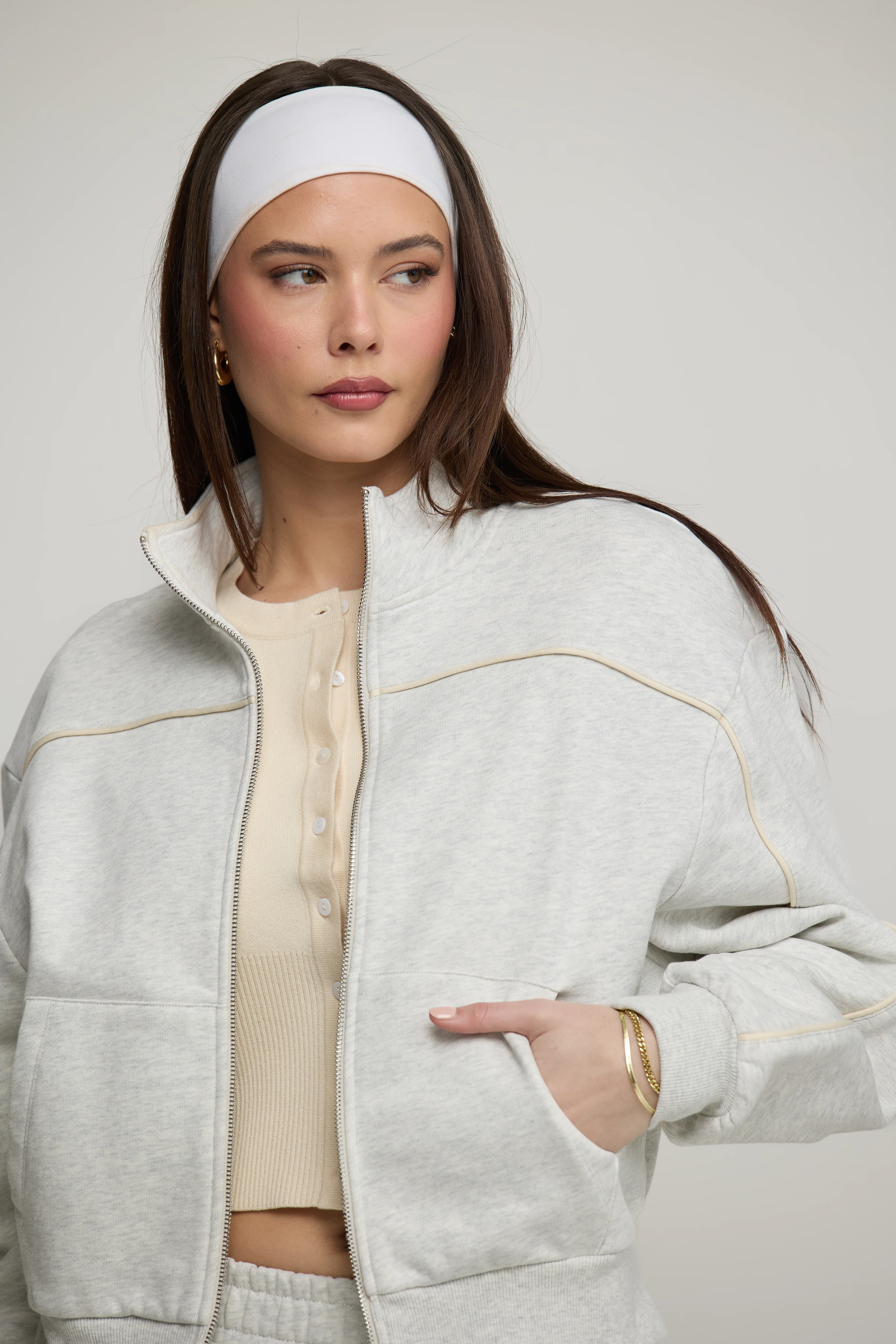 Oversized Zip - Image 7