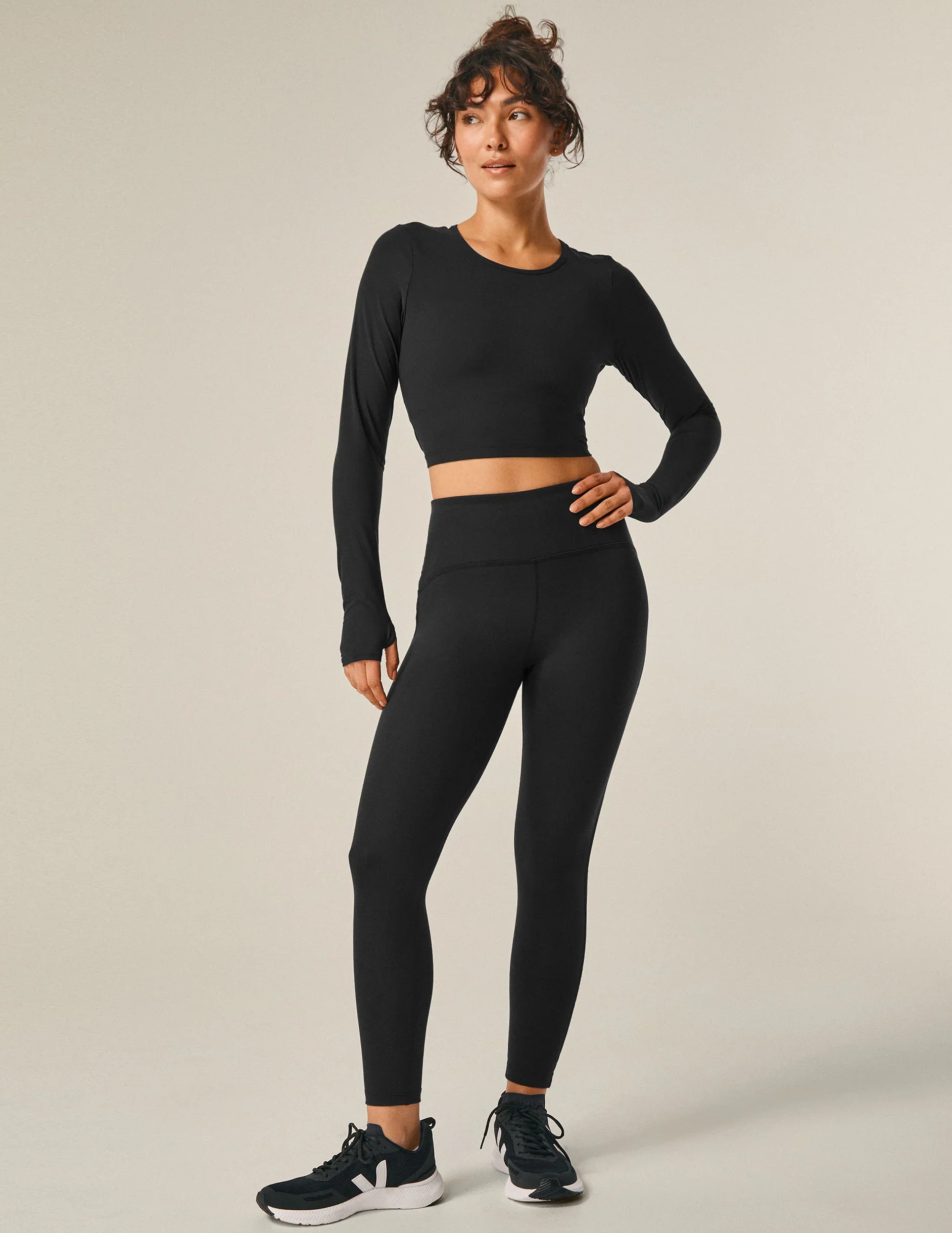 POWERBEYOND™ Lite Cardio Cropped Pullover - Image 5