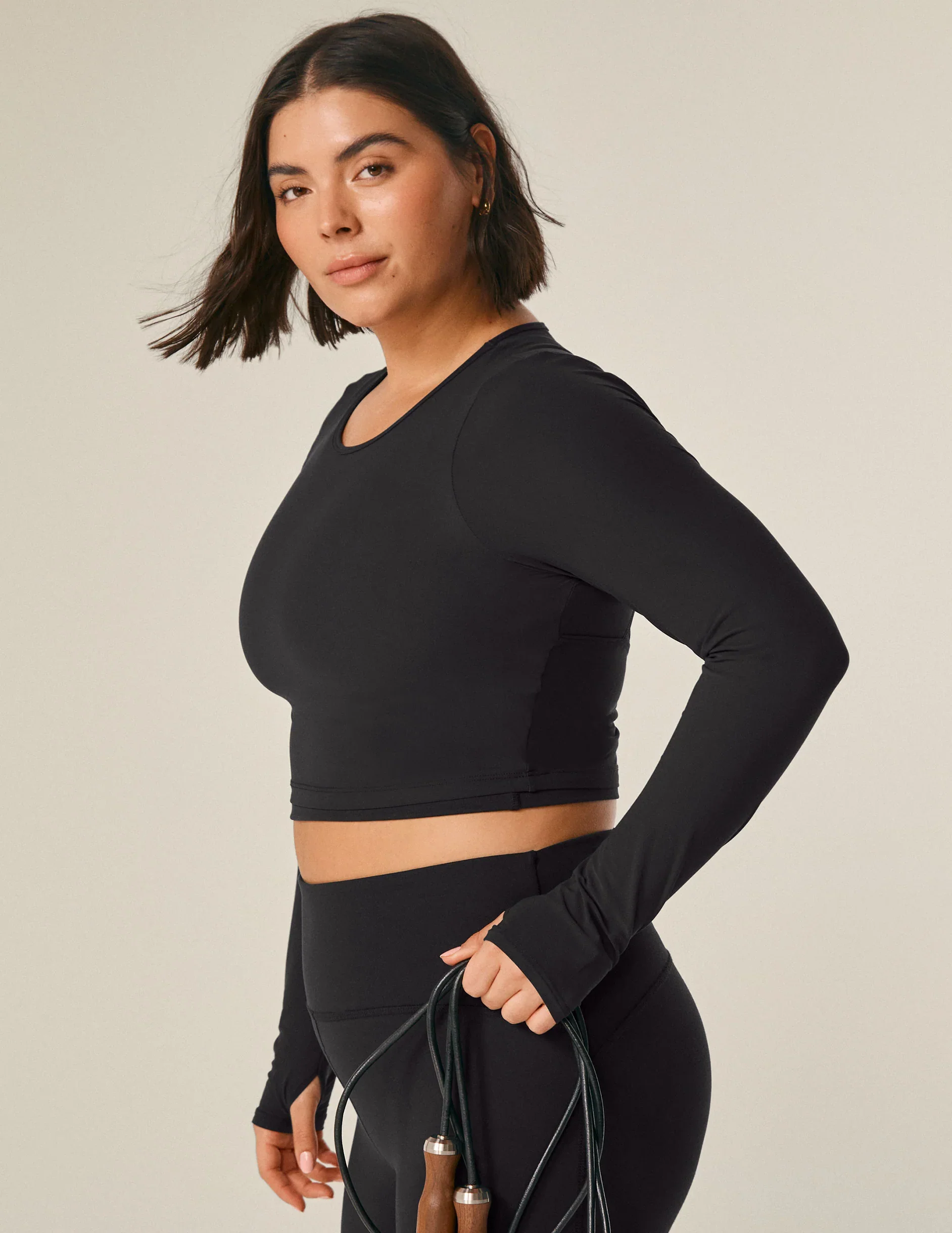 POWERBEYOND™ Lite Cardio Cropped Pullover - Image 7