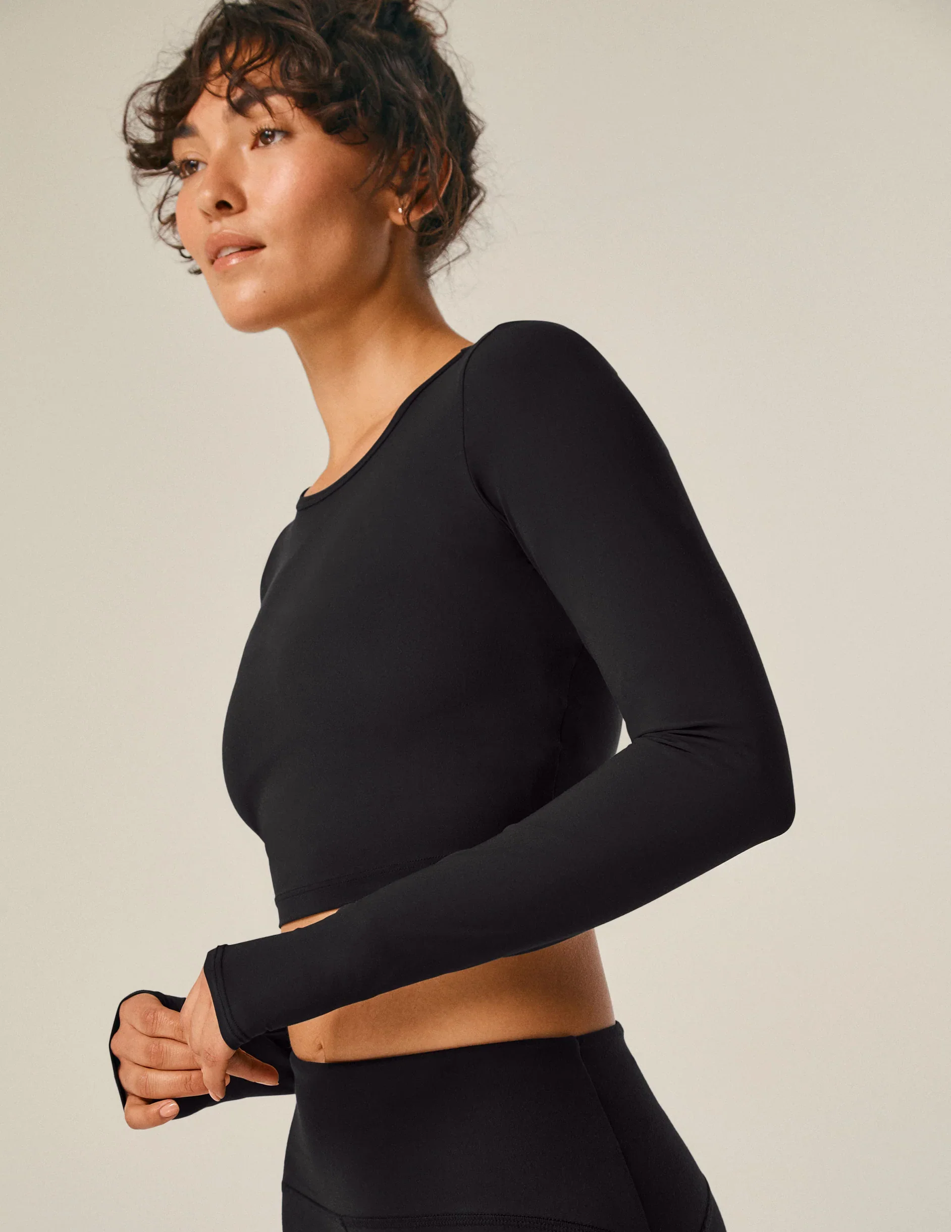 POWERBEYOND™ Lite Cardio Cropped Pullover - Image 8