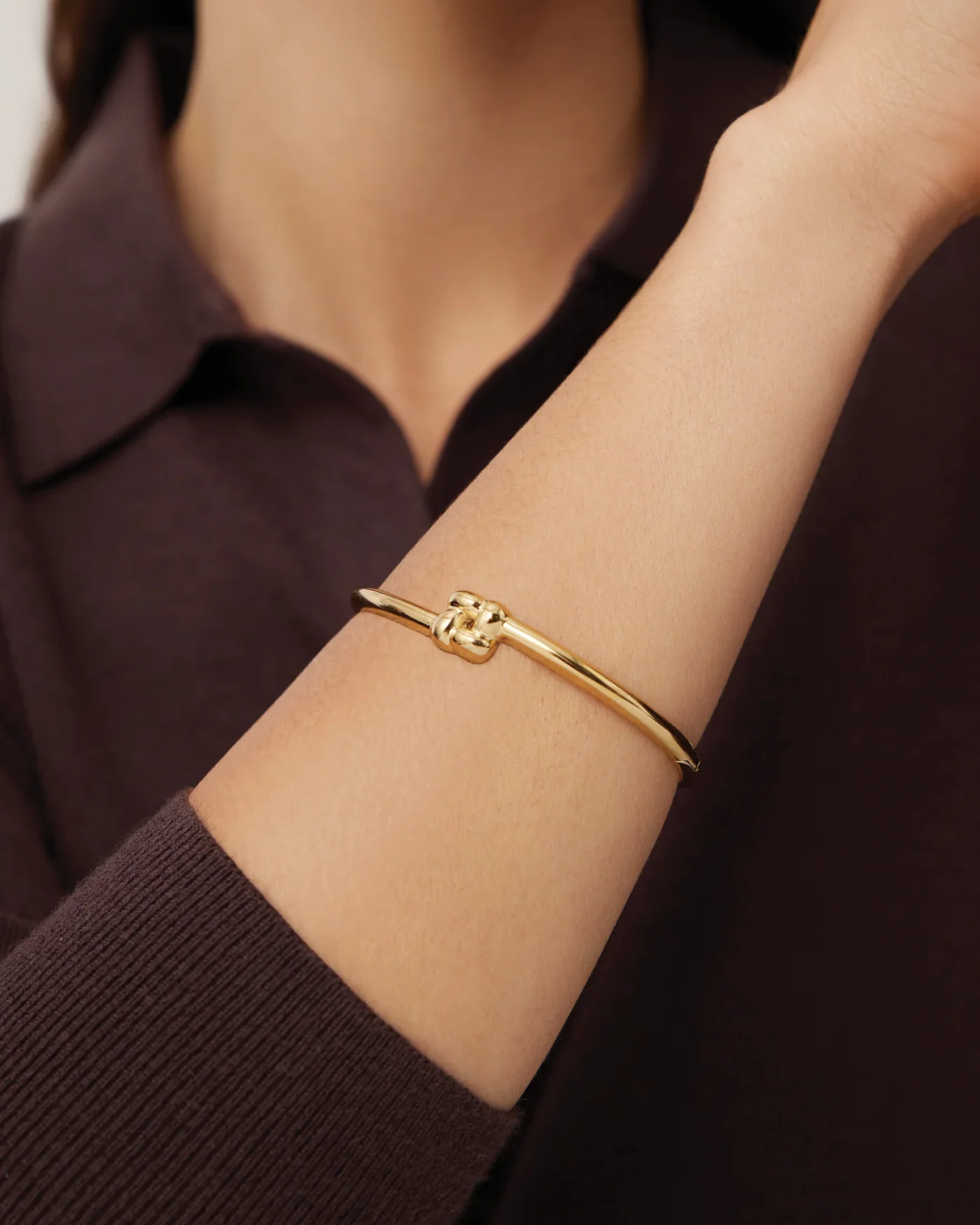 Slim Woven Square Bangle in Gold - Image 3